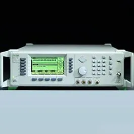 Anritsu 69077B syntetiserad signalgenerator