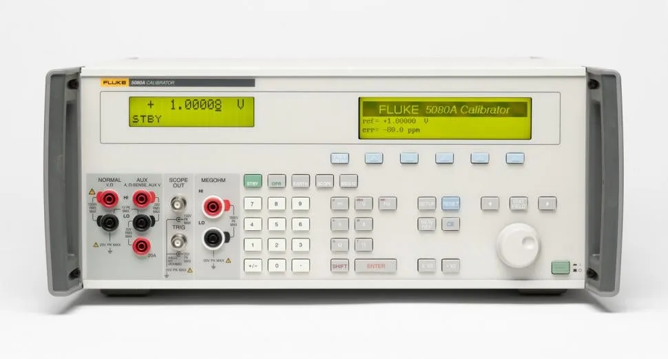 Fluke 5080A multikalibreringsenhet