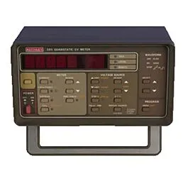 Keithley 595 Kvasistatisk C-V kapacitansmätare