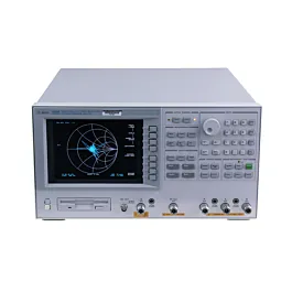 Keysight 4396B RF-nätverks-/spektrum-/impedansanalysator