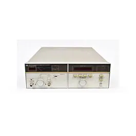 Keysight 8671B synteticerad signaalgenerator