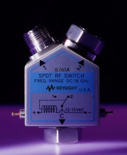 Keysight 8761B koaxial omkopplare