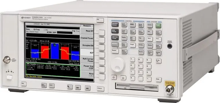 Keysight E4445A Spektrumanalysator