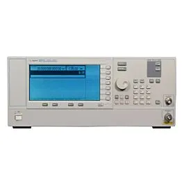 Keysight E8241A signalgenerator