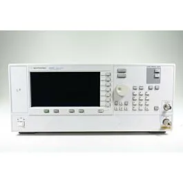 Keysight E8247C-520 signalgenerator