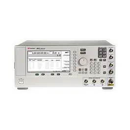 Keysight E8663D-509 analog signalgenerator
