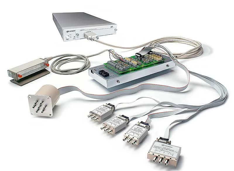 Keysight L4445A digital omkopplingsfödare