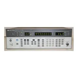 Keysight 8657J signalgenerator med Pi/4 DQPSK-modulering