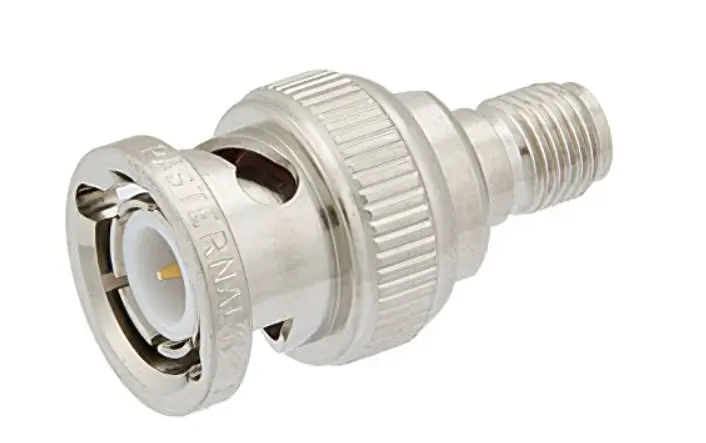 Pasternack PE9073 SMA hona till BNC hane adapter