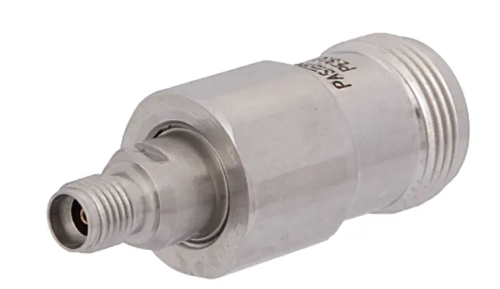 Pasternack PE9323 3.5mm till Type N-adapter
