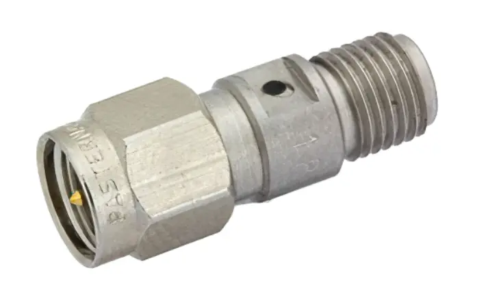 Pasternack PE9694 SMA koaxialadapter
