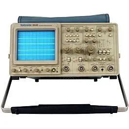 Tektronix 2445 150 MHz 4-kanals oscilloskop