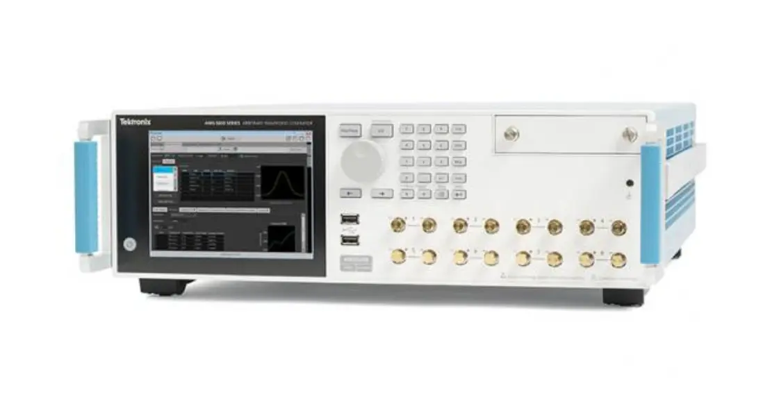 Tektronix AWG5204 godtycklig vågformgenerator