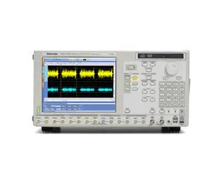 Tektronix AWG7122B Godtycklig vågformsgenerator