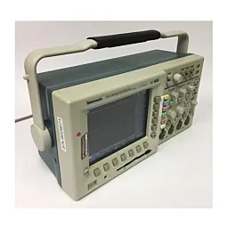Tektronix TDS3054B Digitalt Phosphor-Oscilloskop